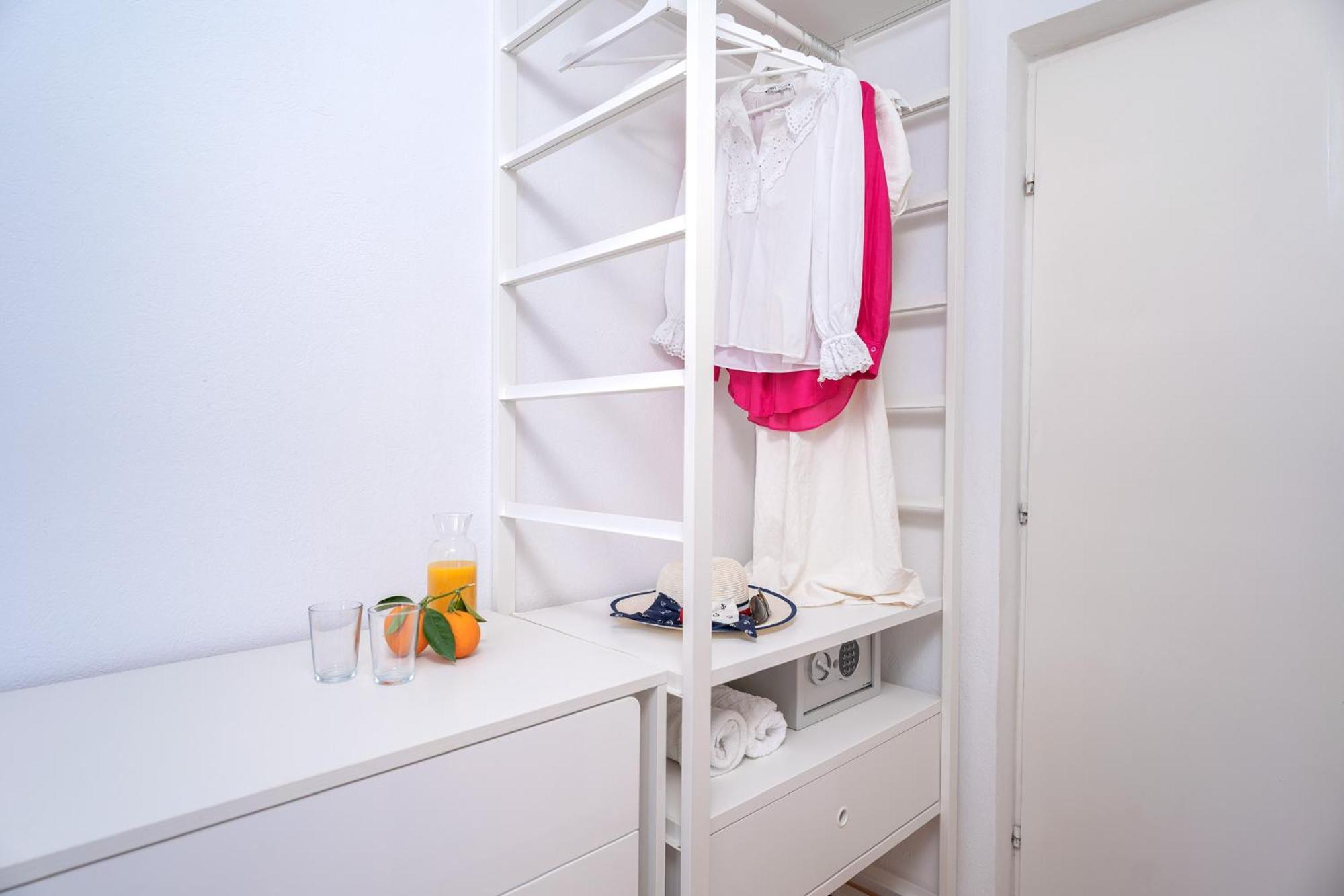 Pansion Jakas Zavala Phòng bức ảnh